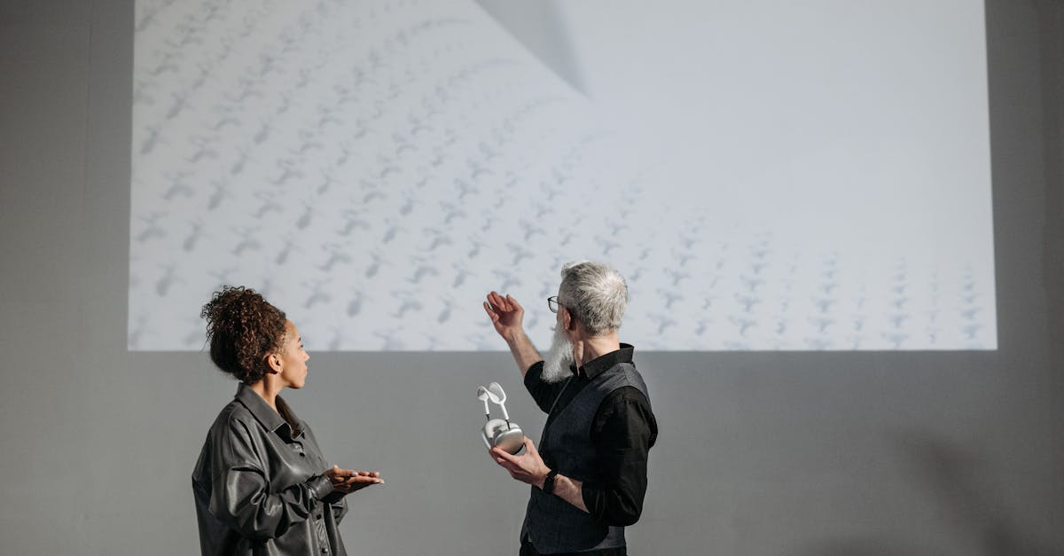 易名实名账号:房卡代理平台客服