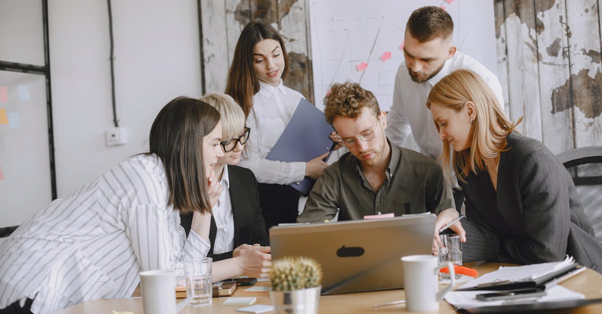 越南小黑万宝路：章丘代理工商注册服务平台