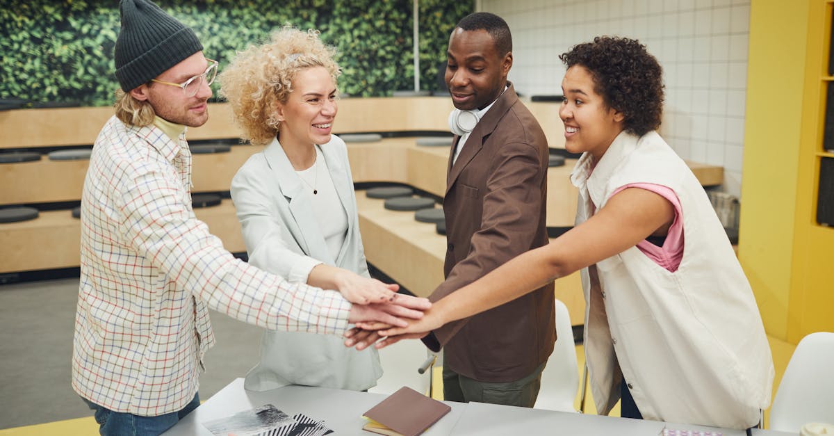 白号发卡网:约玩吧app详情下载教程